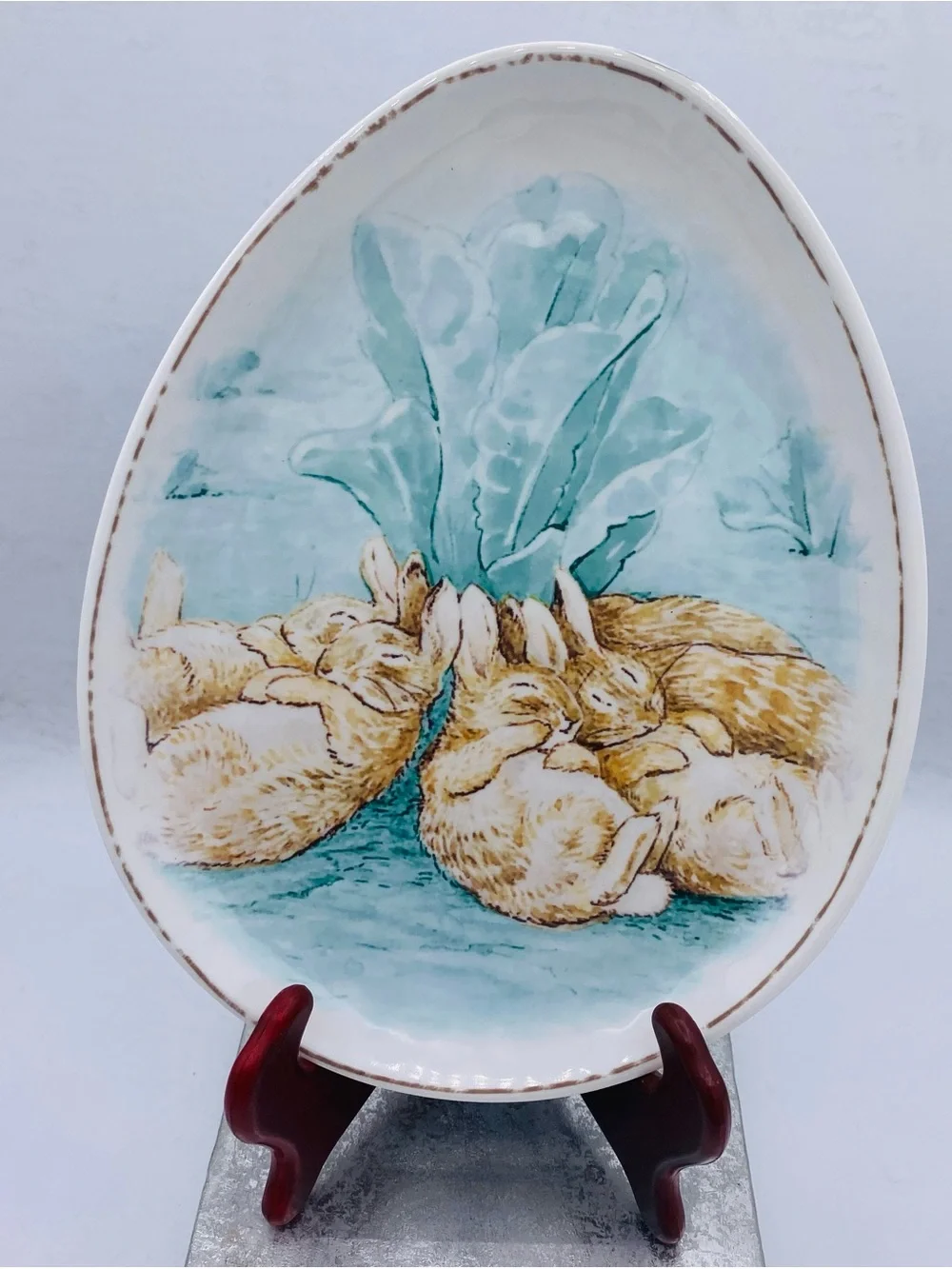 Pottery Barn Kids Beatrice Potter Petter Rabbit Egg Shaped Melamine Plates (4)